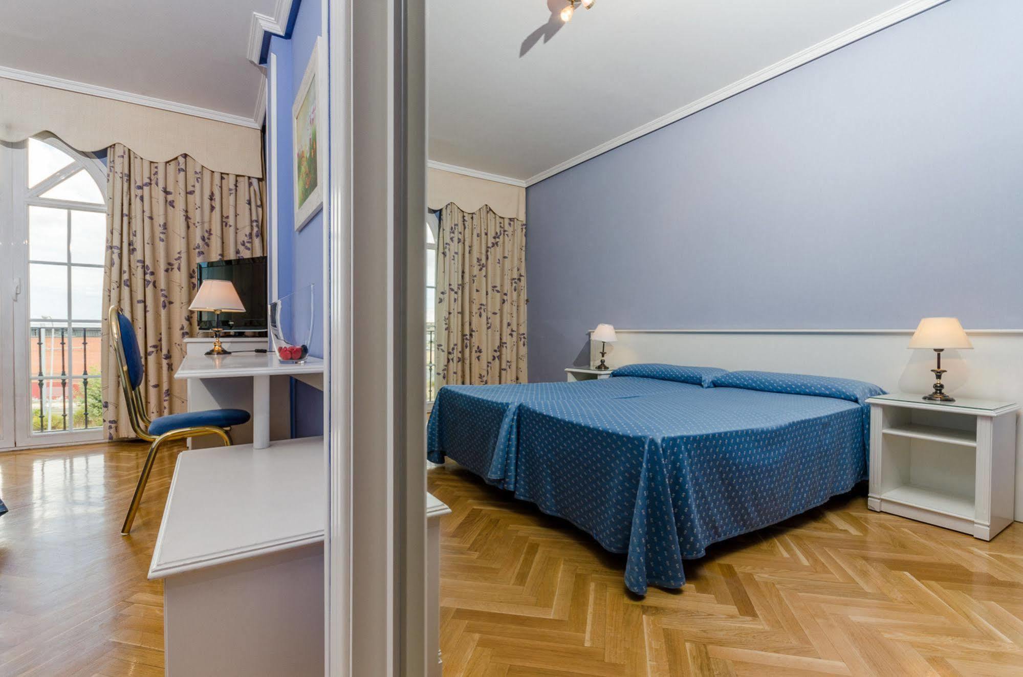 Hotel Checkin Madrid Parla Extérieur photo